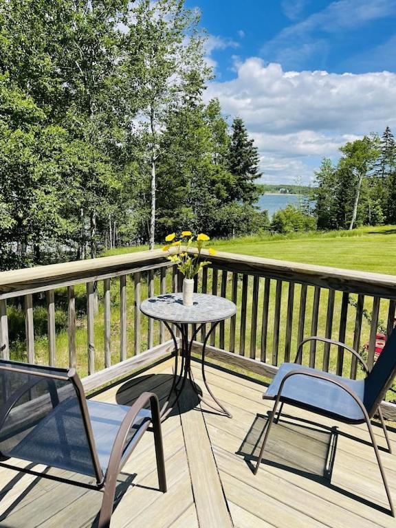 Chalet With A Private Beach In Acadia National Park Бар Харбор Экстерьер фото